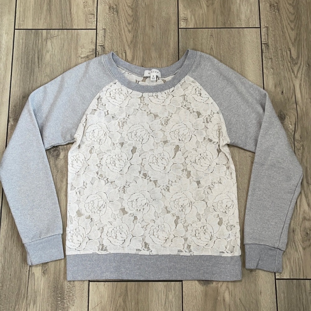 Active Woman Junior Lace Top Size M